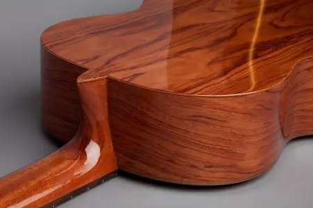 مشخصات گیتار ریموندو 104b